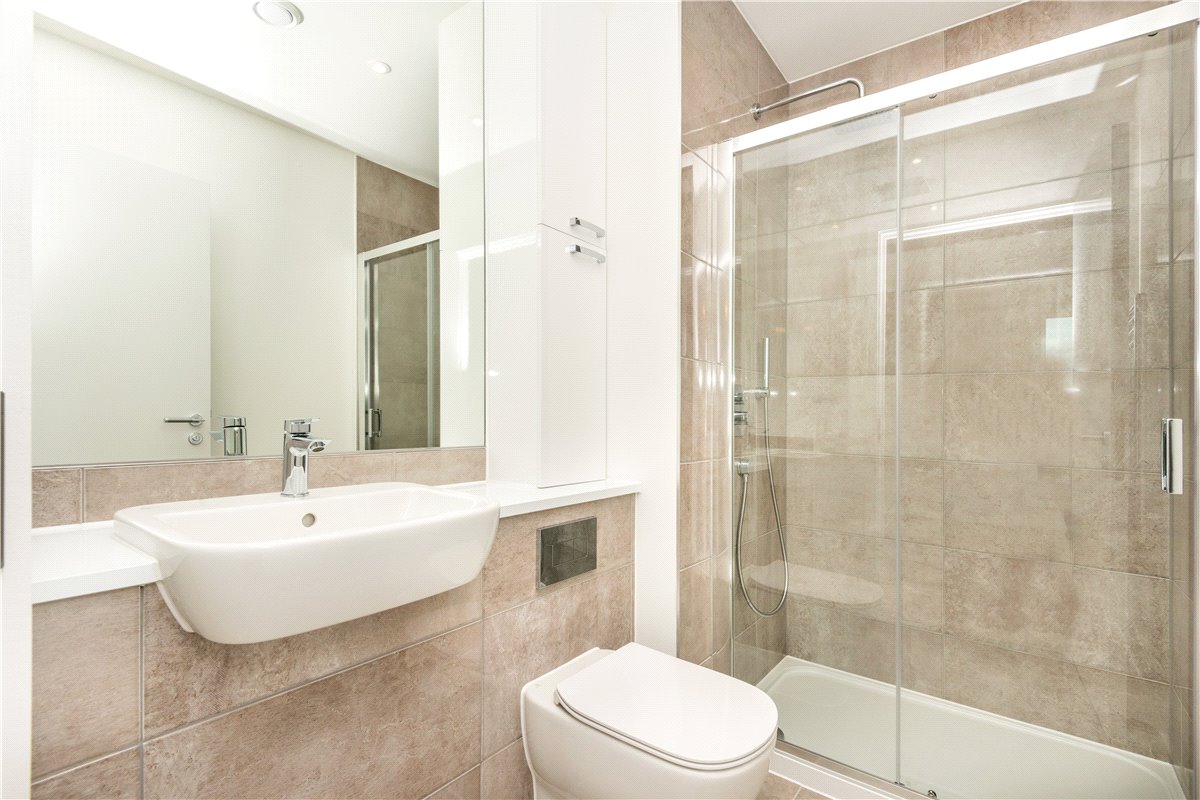 2 bedroom Flat, Heartwell Avenue, London, E16 - Let Agreed, Image 14
