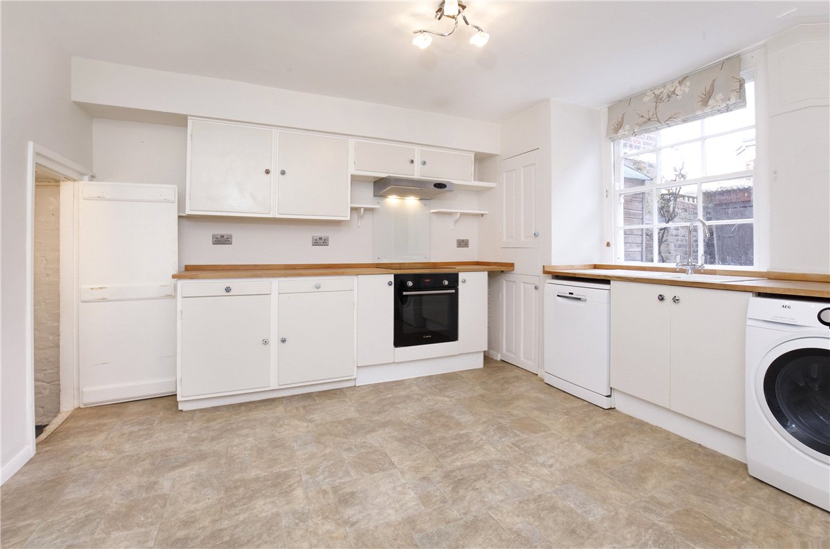 4 bedroom House, Mount Parade, York, YO24 - , Image 3