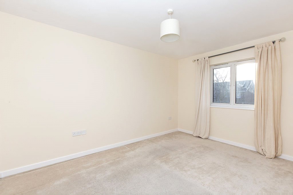 2 bedroom Flat, Oak Tree Court, Haxby, YO32 - Let Agreed, Image 3