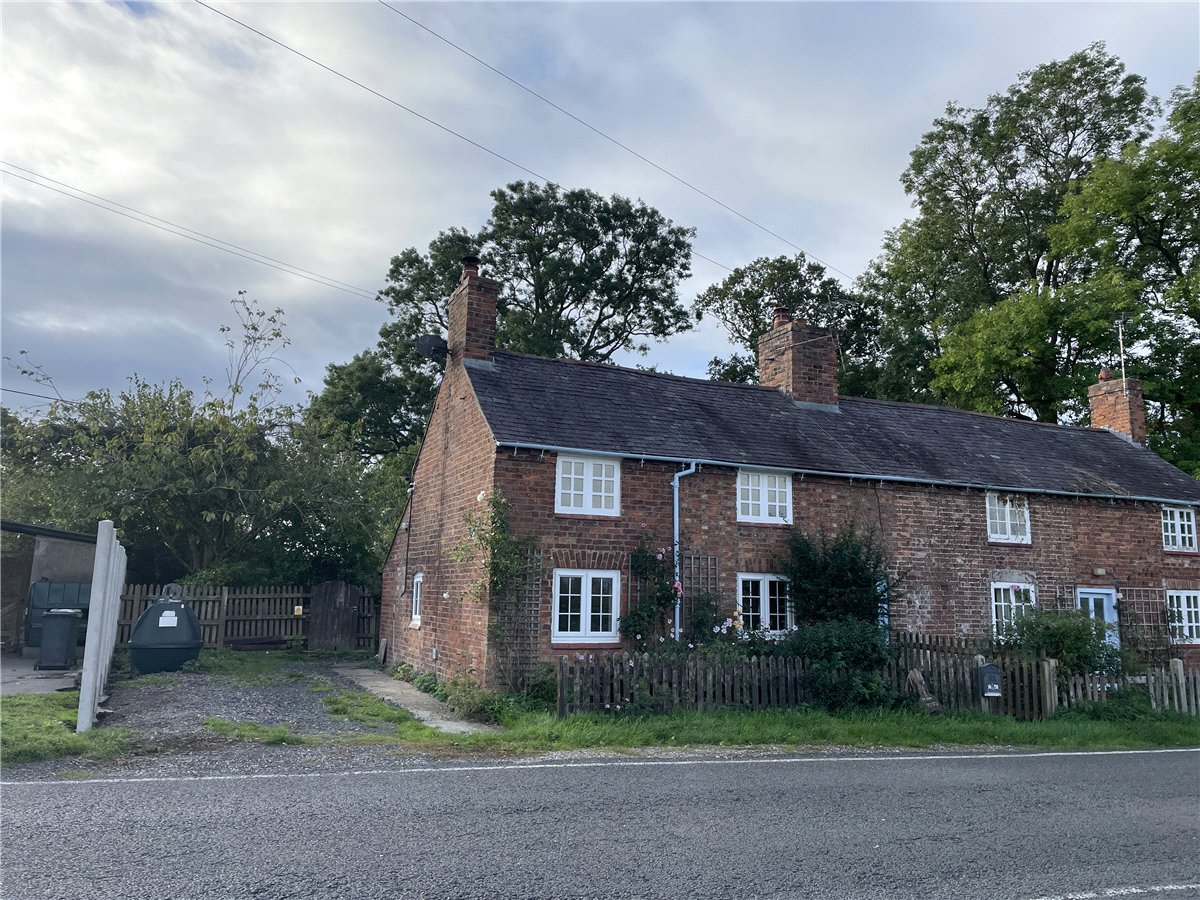 2 bedroom Cottage, Gredington, Hanmer, SY13 - Available