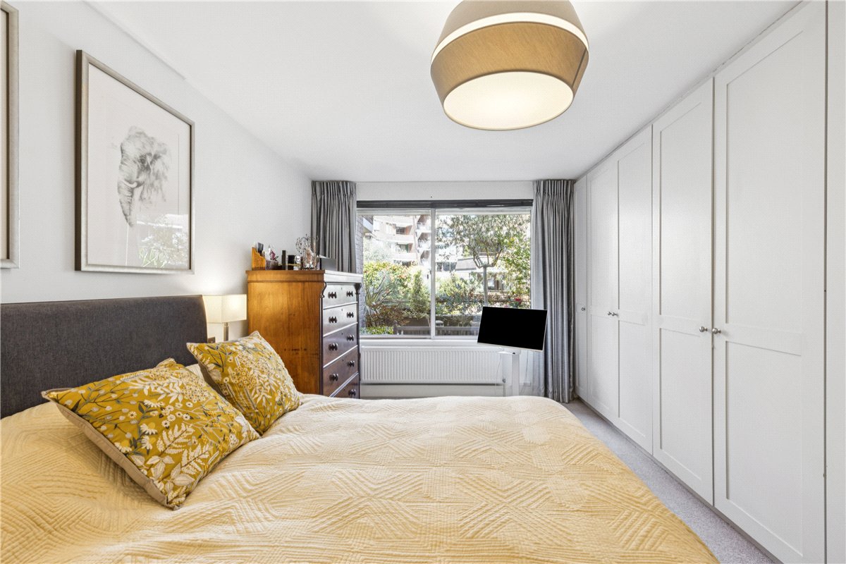 2 bedroom Flat, Stevenage Road, London, SW6 - Available, Image 1