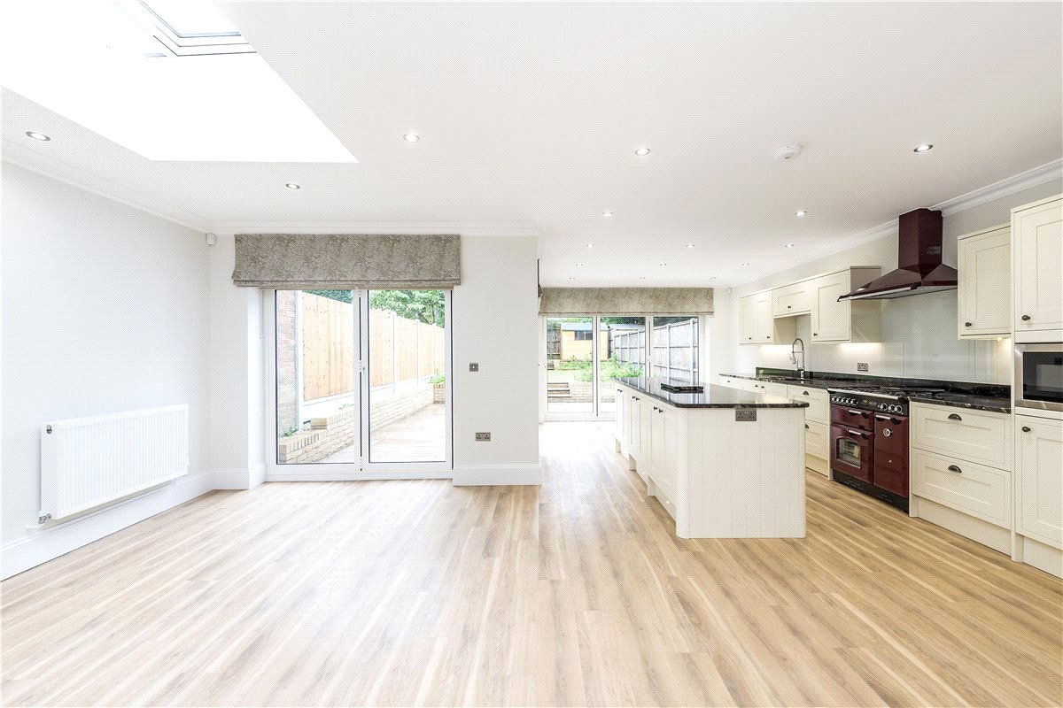 5 bedroom House, Elms Road, London, SW4 - , Image 24