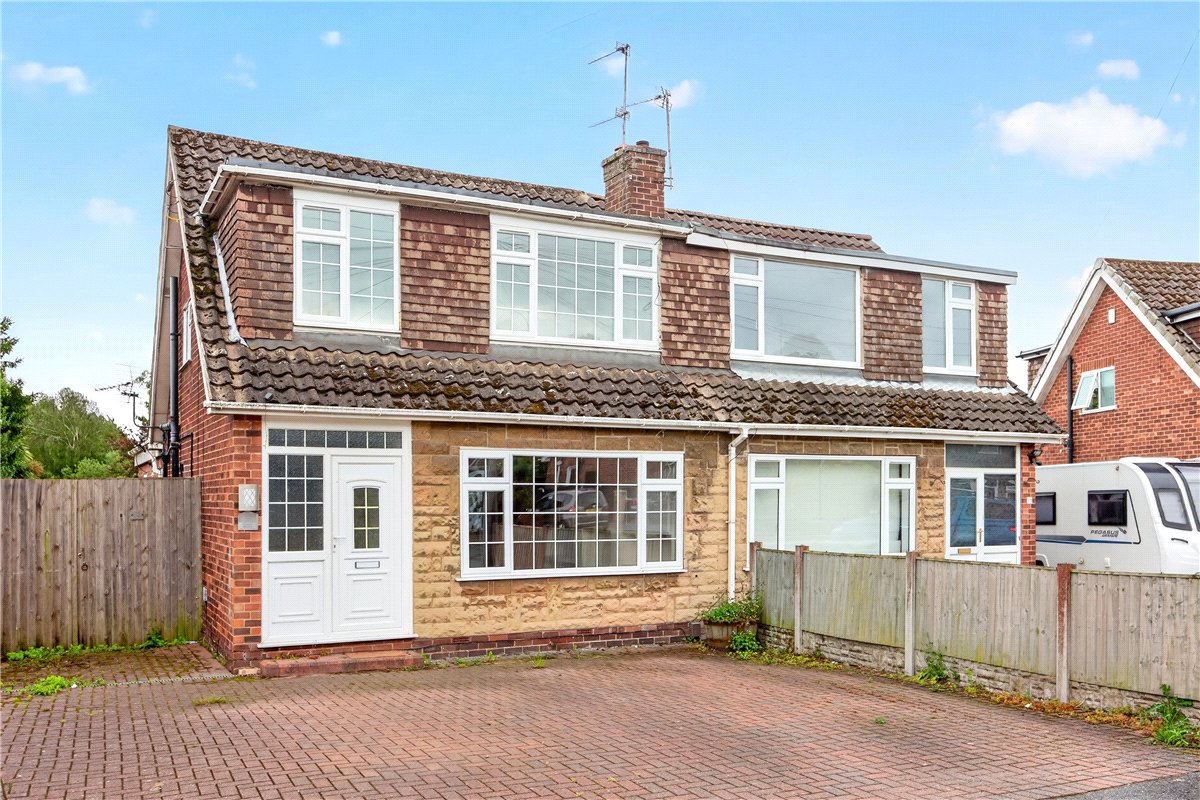 3 bedroom House, Newbery Avenue, Long Eaton, NG10 - Available