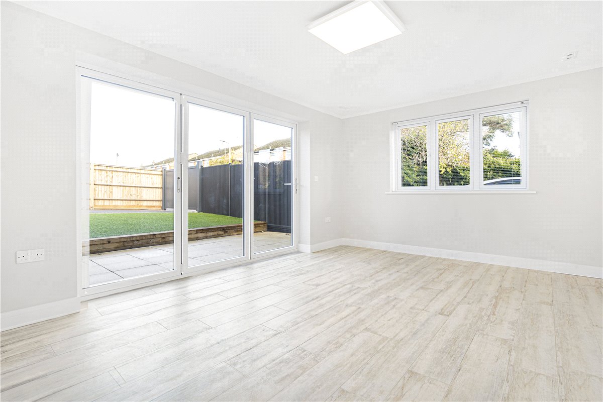 3 bedroom House, Wilmot Close, Witney, OX28 - , Image 4