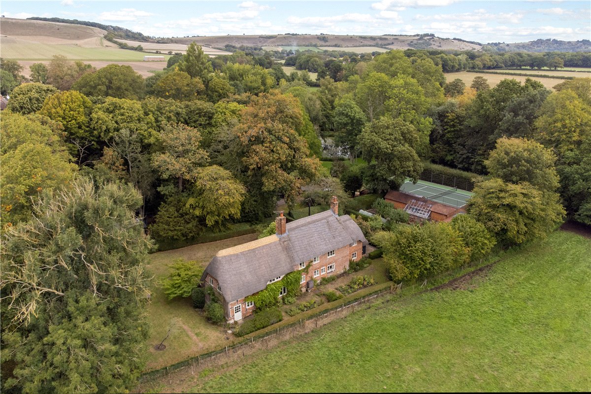 4 bedroom House, West Stowell, Marlborough, SN8 - Available