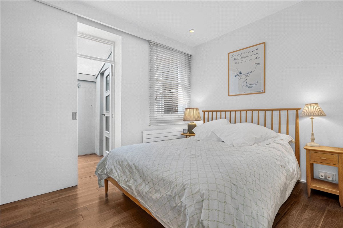 2 bedroom Maisonette, Wardo Avenue, London, SW6 - Available, Image 3