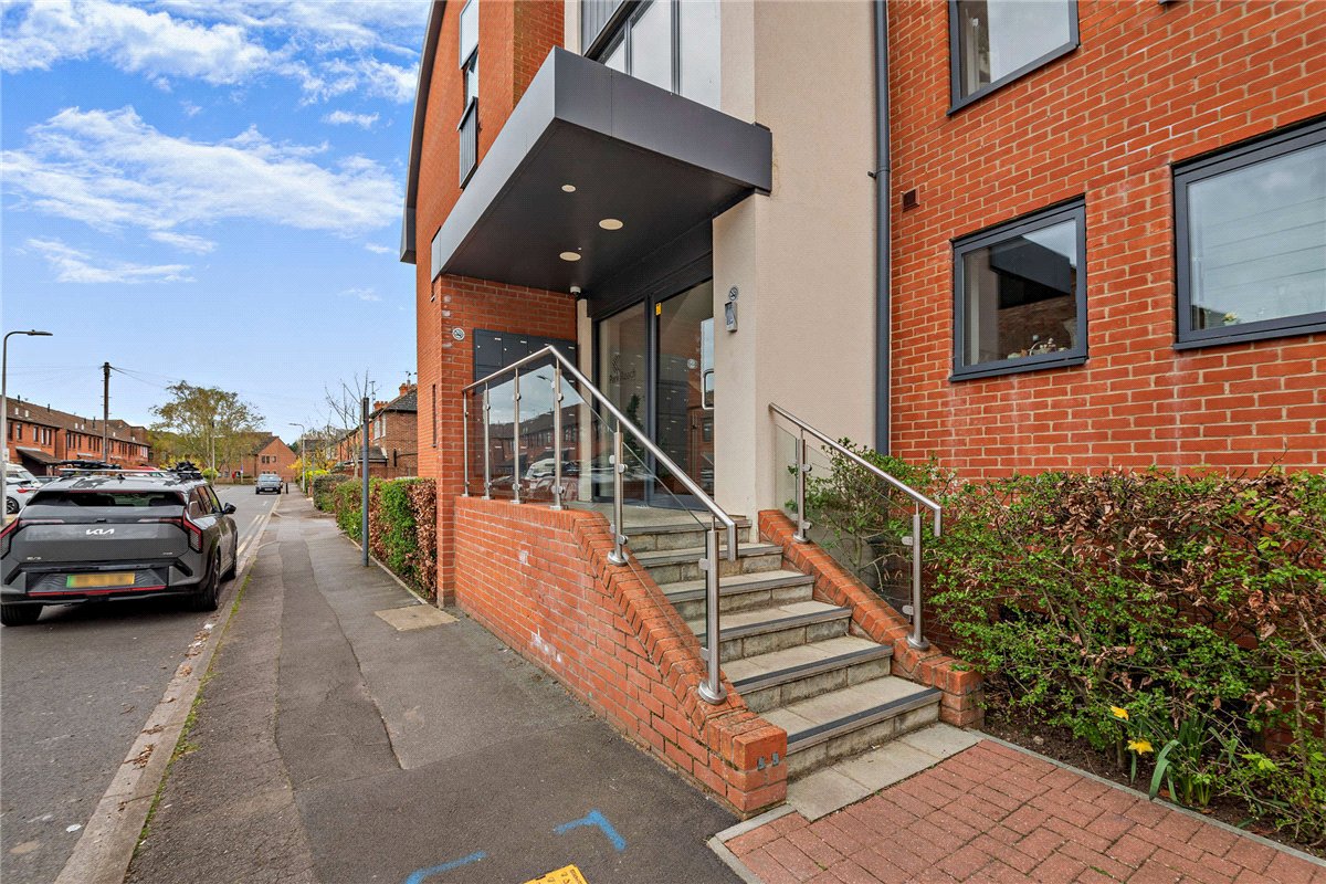 2 bedroom Flat, St Marys Road, Newbury, RG14 - Sold, Image 16