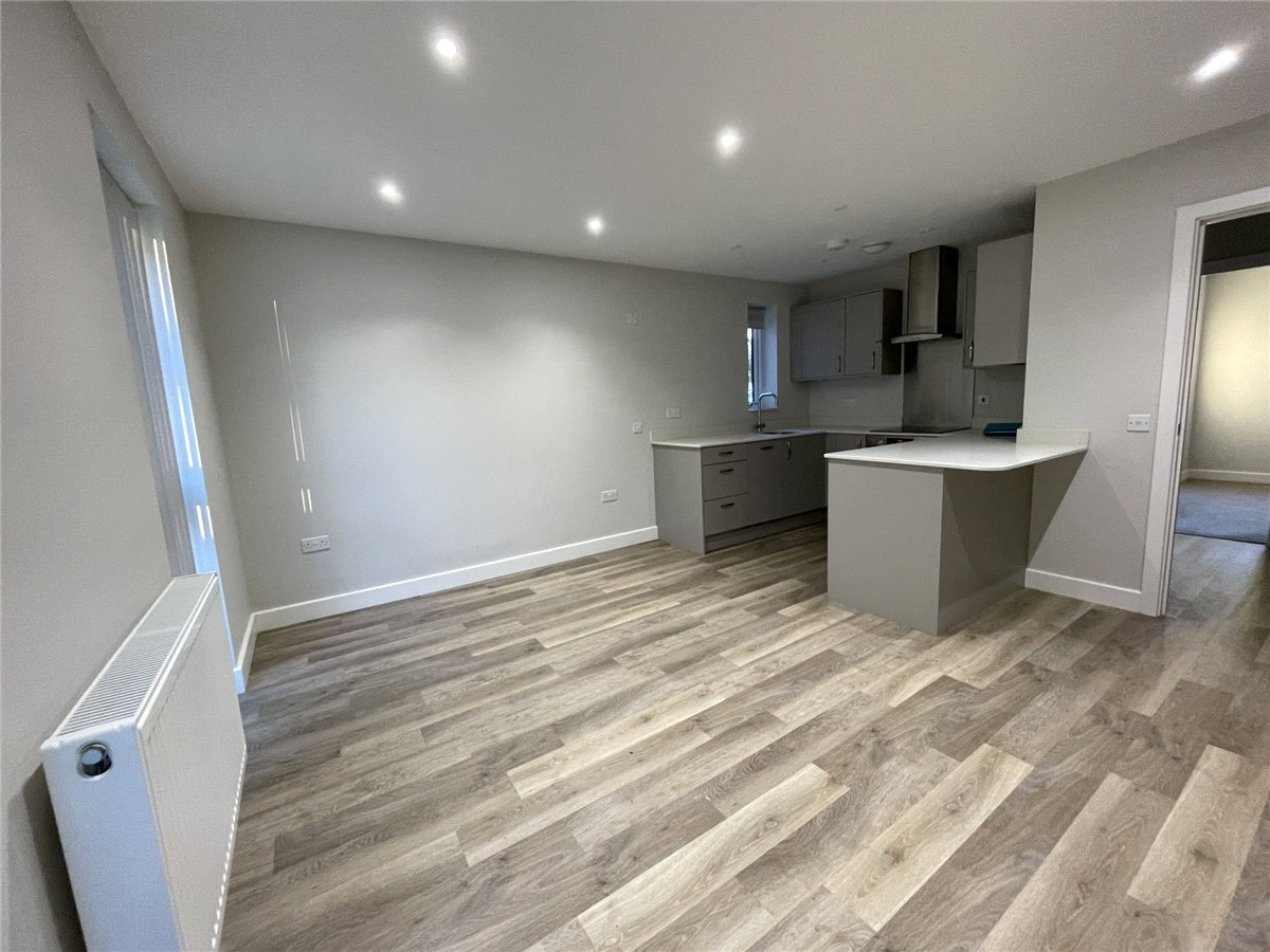 1 bedroom Flat, Steel Close, Newtown Road, RG14 - Available, Image 4