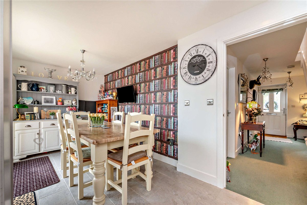 4 bedroom House, Edwards Hill, Lambourn, RG17 - Available, Image 7