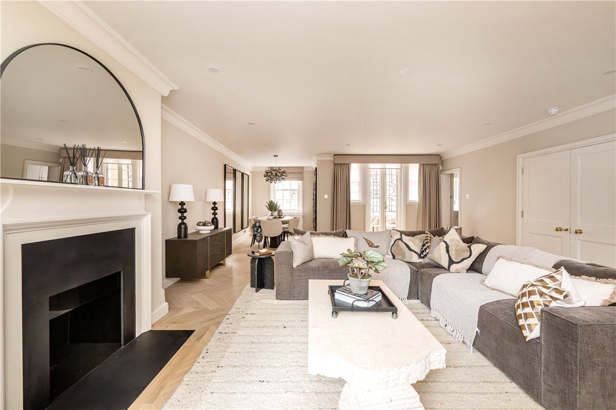 3 bedroom House, Woods Mews, Mayfair, W1K - Available, Image 19