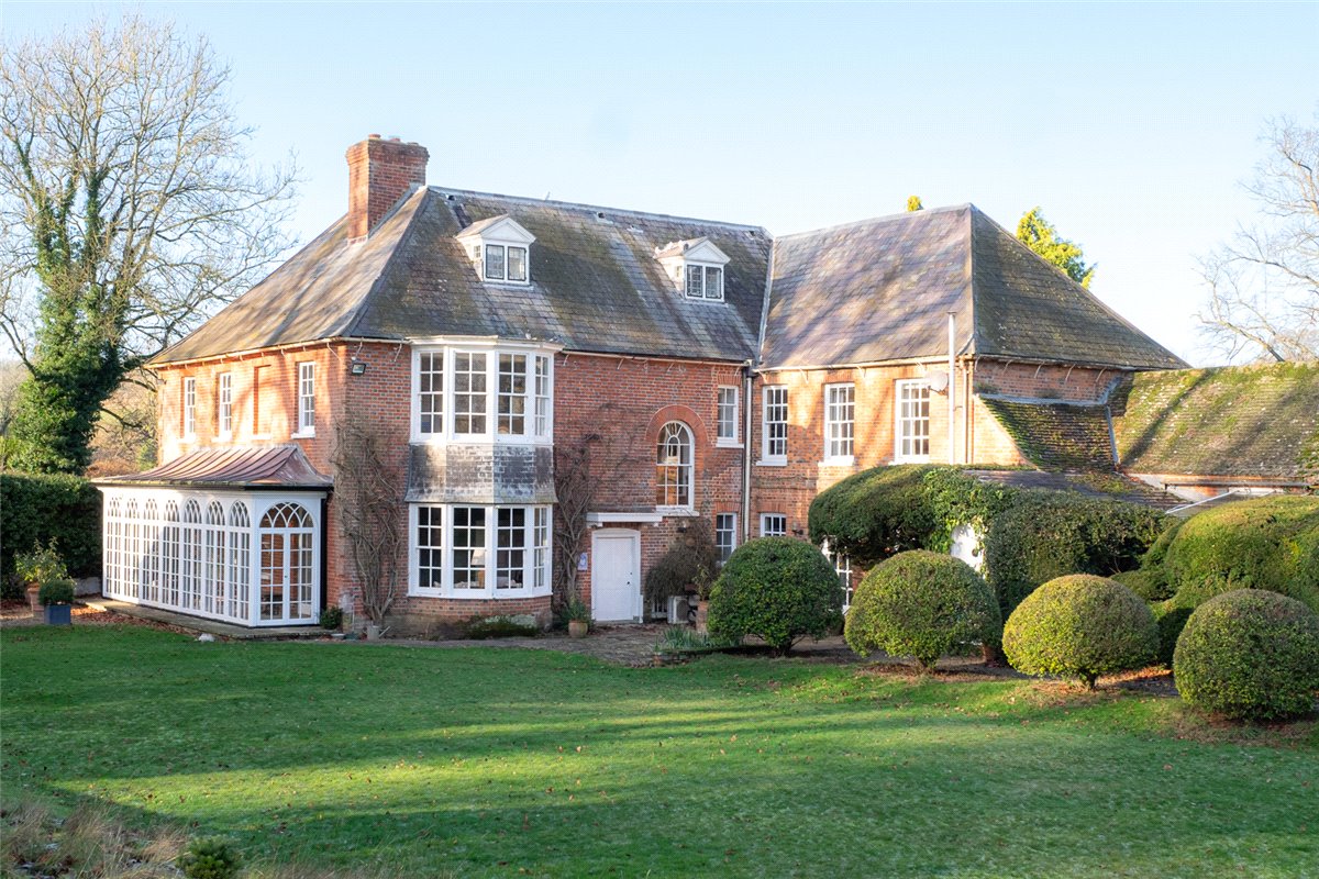 7 bedroom House, Little Bedwyn, Marlborough, SN8 - Available