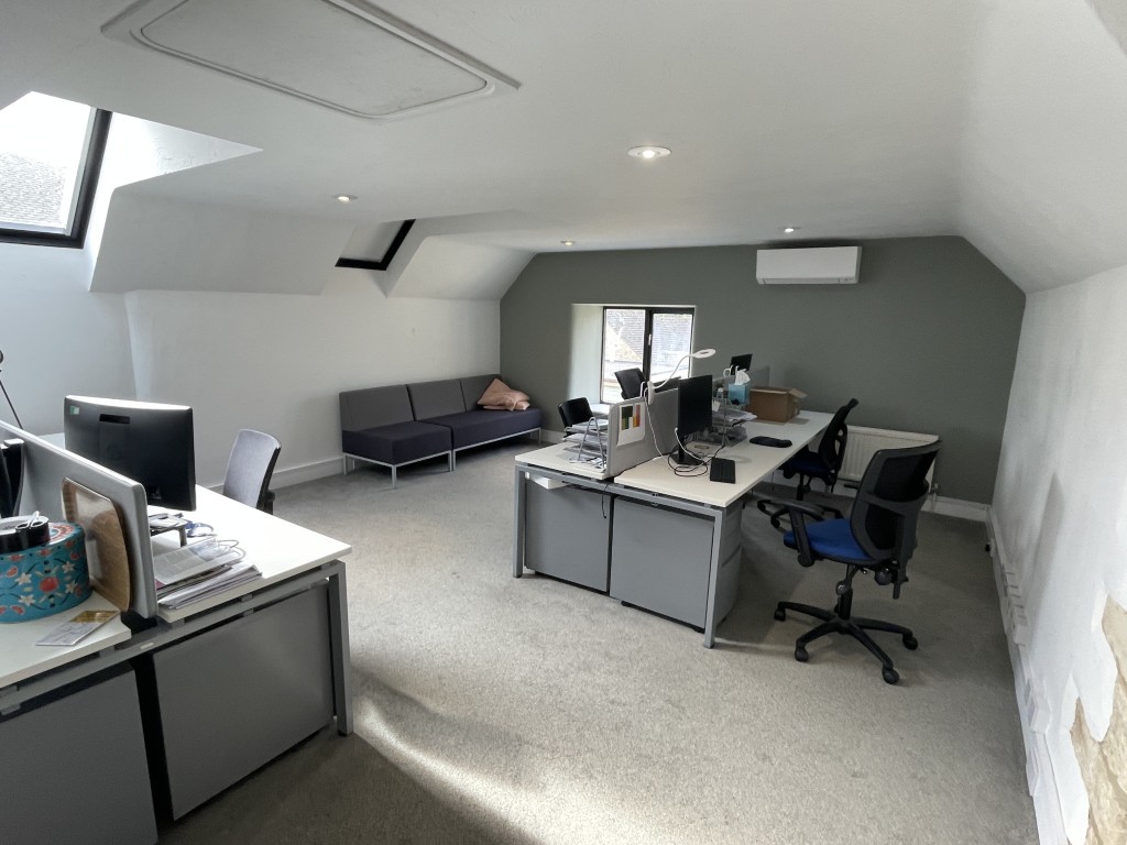 2366 Sq Ft, 2 - 3 The Quadrangle, Woodstock, OX20 - Available, Image 1