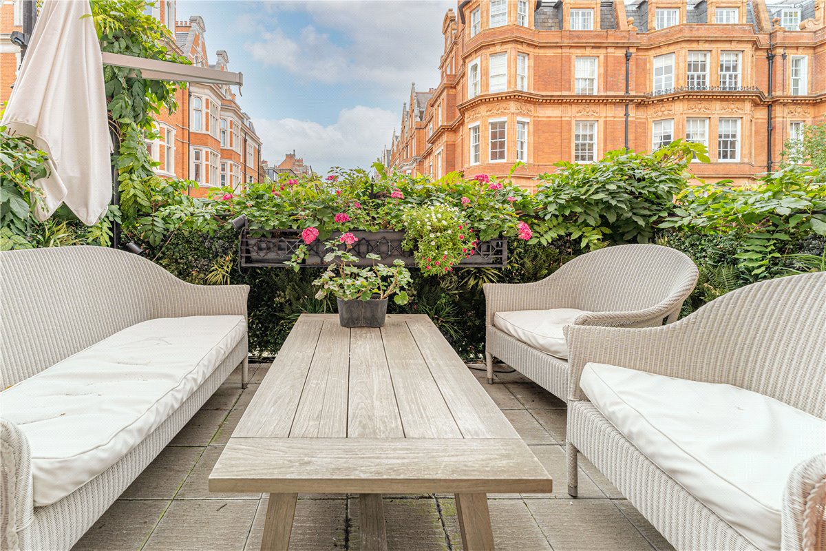 4 bedroom House, North Audley Street, Mayfair, W1K - Available, Image 10