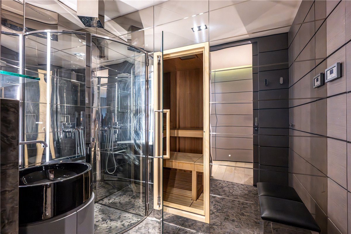 4 bedroom Flat, North Row, Mayfair, W1K - Available, Image 11