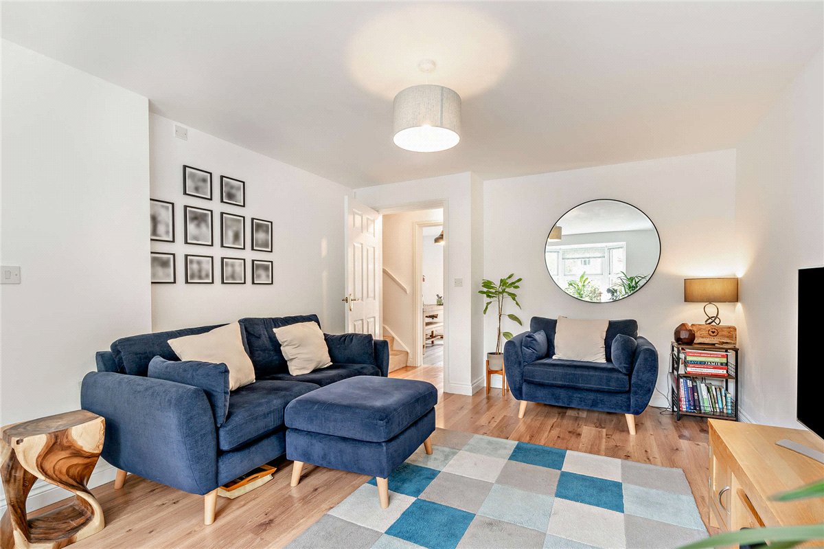 3 bedroom House, Mandarin Drive, Newbury, RG14 - Available, Image 3