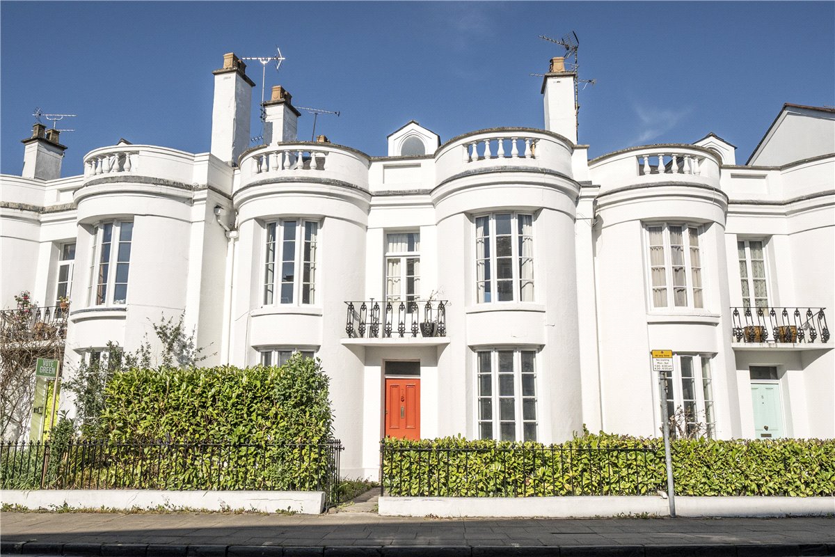 1 bedroom Flat, Eastgate Street, Winchester, SO23 - Sold