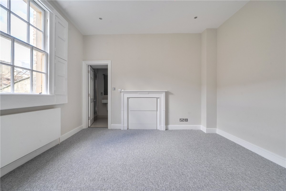 3 bedroom Flat, Milsom Place, Bath, BA1 - Available, Image 3