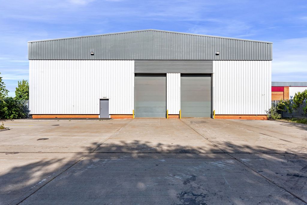 11436 Sq Ft, 19F Follingsby Park, Gateshead, NE10 - Available