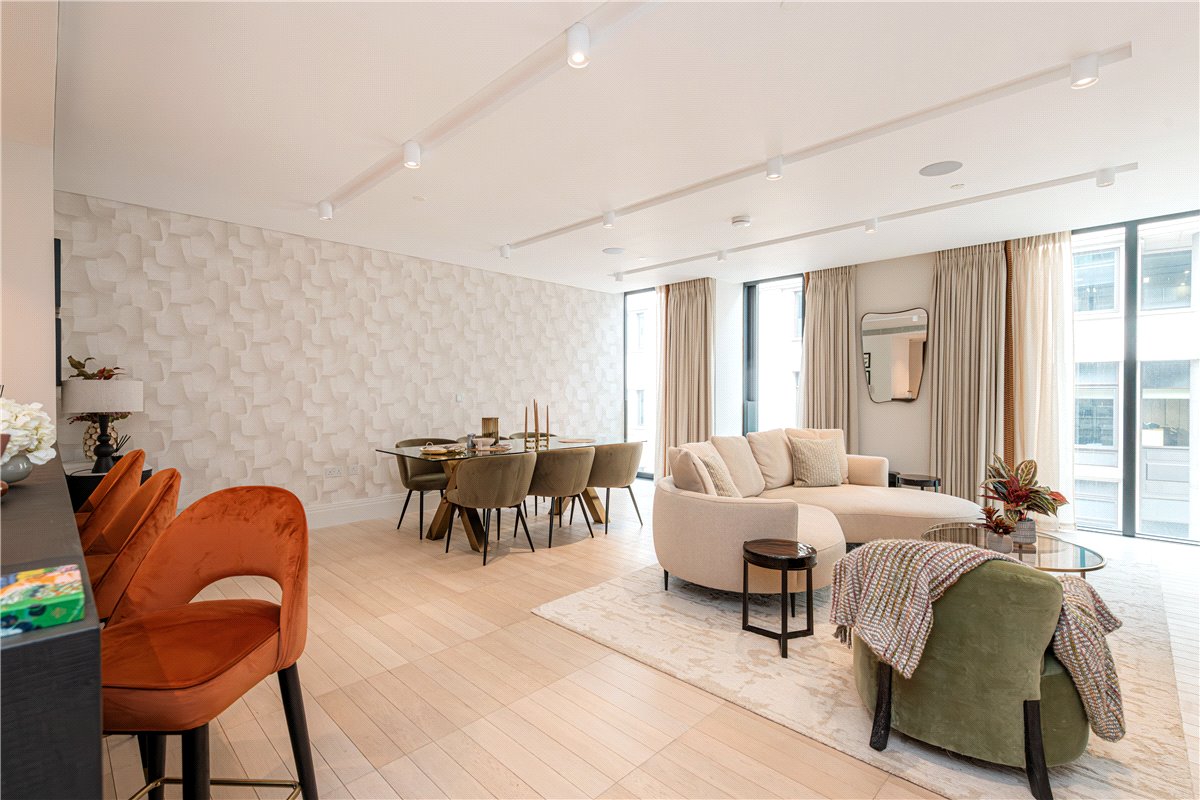 3 bedroom Flat, Cork Street, Mayfair, W1S - Available, Image 10