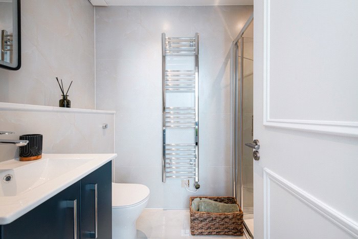 2 bedroom Flat, Lexham Gardens, Kensington, W8 - Available, Image 7
