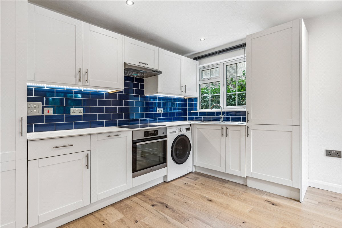 1 bedroom Flat, College Gardens, London, SW17 - Sold, Image 9