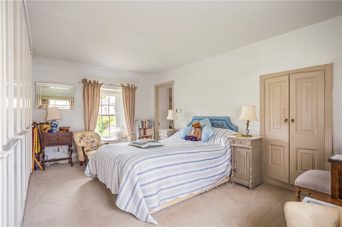 4 bedroom House, Castle Street, Calne, SN11 - Available, Image 15