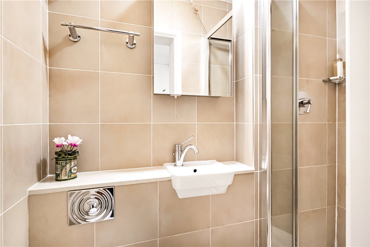 2 bedroom Flat, Cunliffe Close, Oxford, OX2 - Sold STC, Image 4