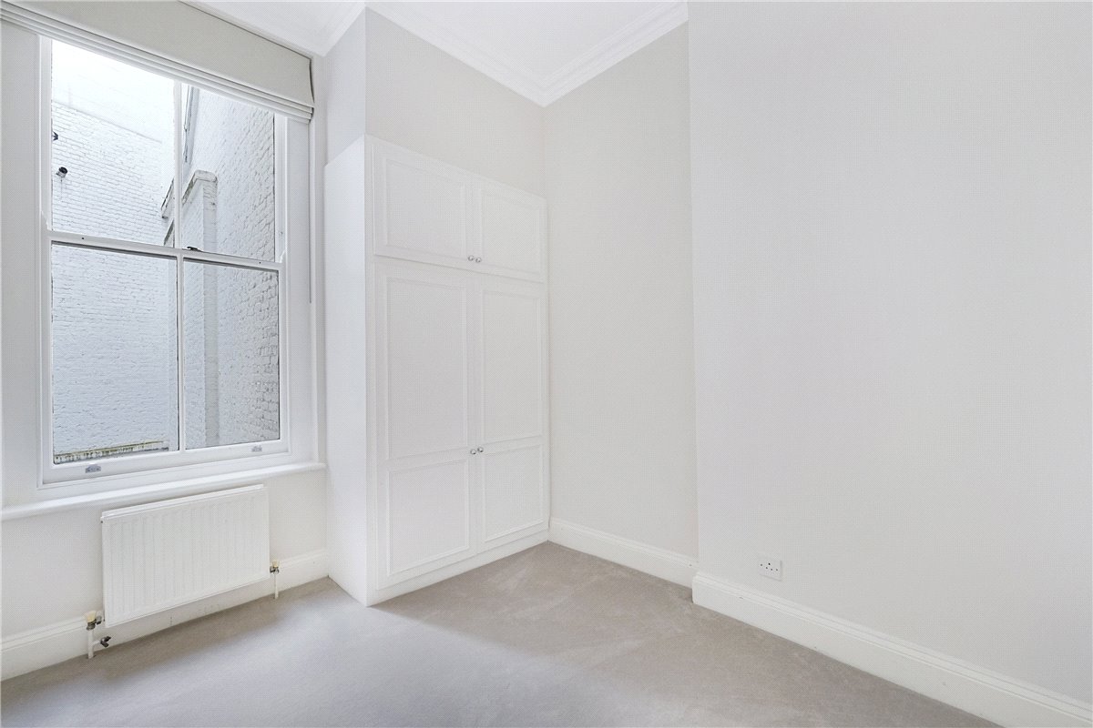 3 bedroom Flat, Queens Gate, Kensington, SW7 - Available, Image 11