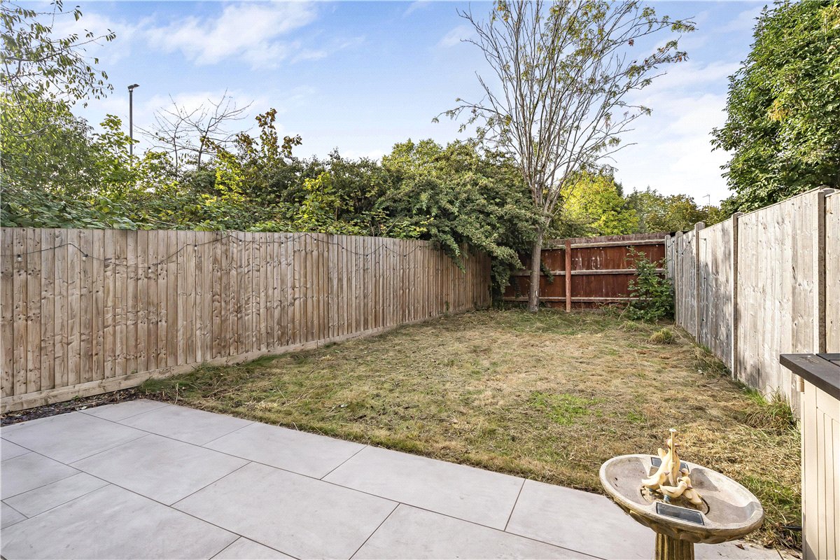 3 bedroom House, Moore Close, Cambridge, CB4 - Available, Image 9