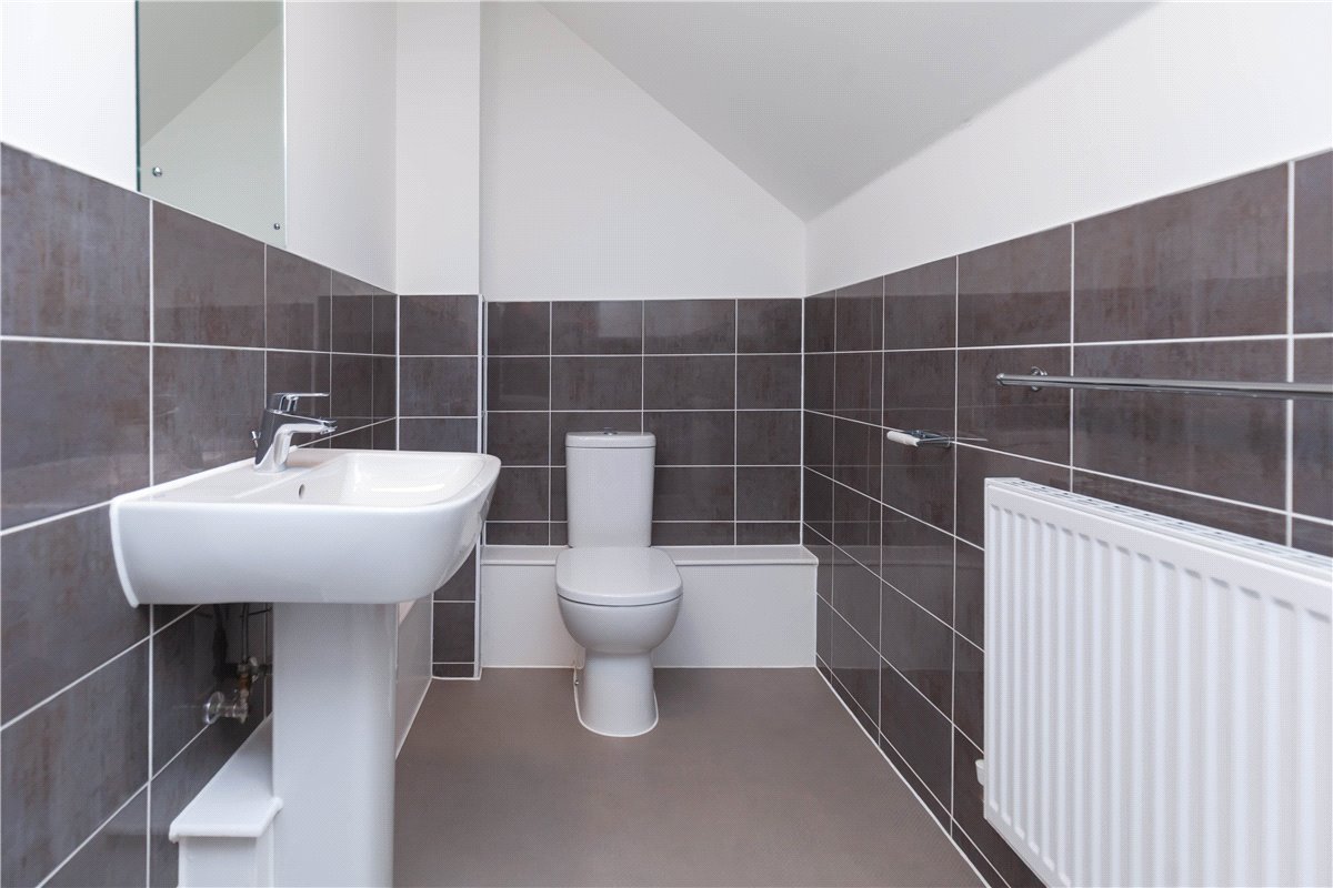3 bedroom House, Wincanton Road, Bicester, OX26 - Let Agreed, Image 5
