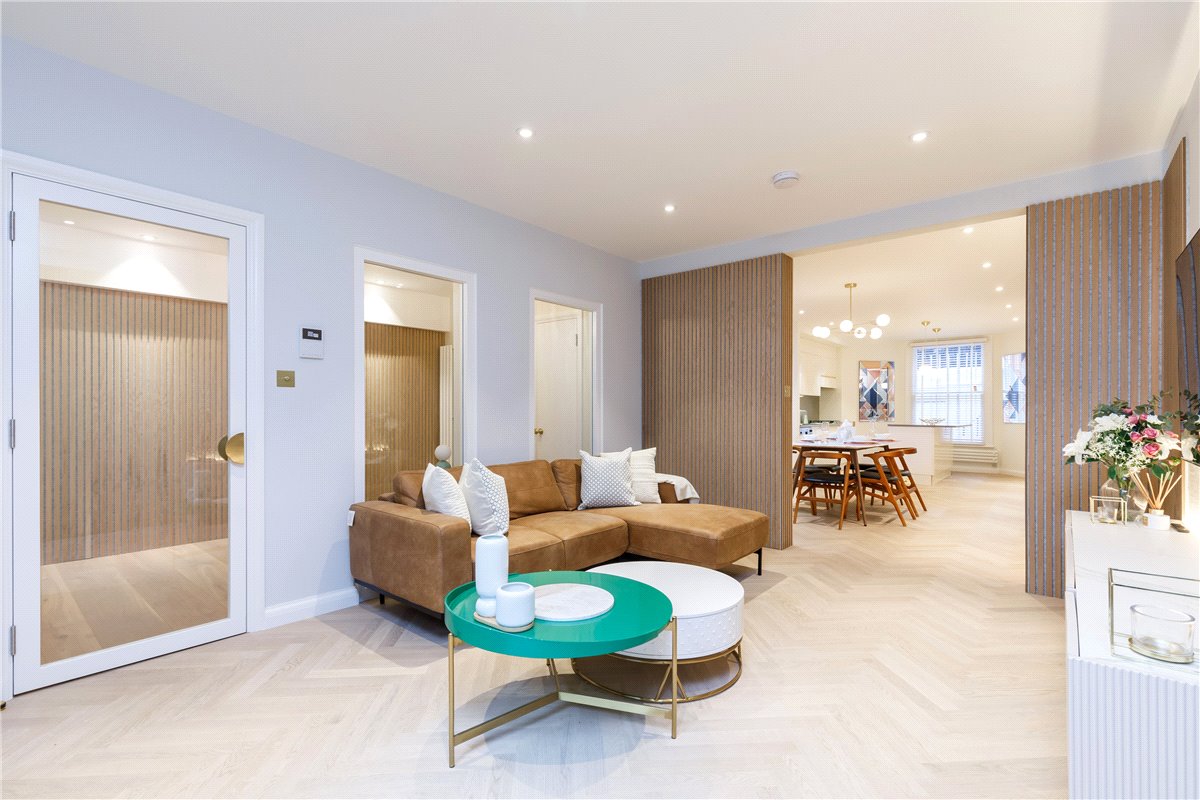 3 bedroom Maisonette, Cornwall Gardens, South Kensington, SW7 - Available, Image 21