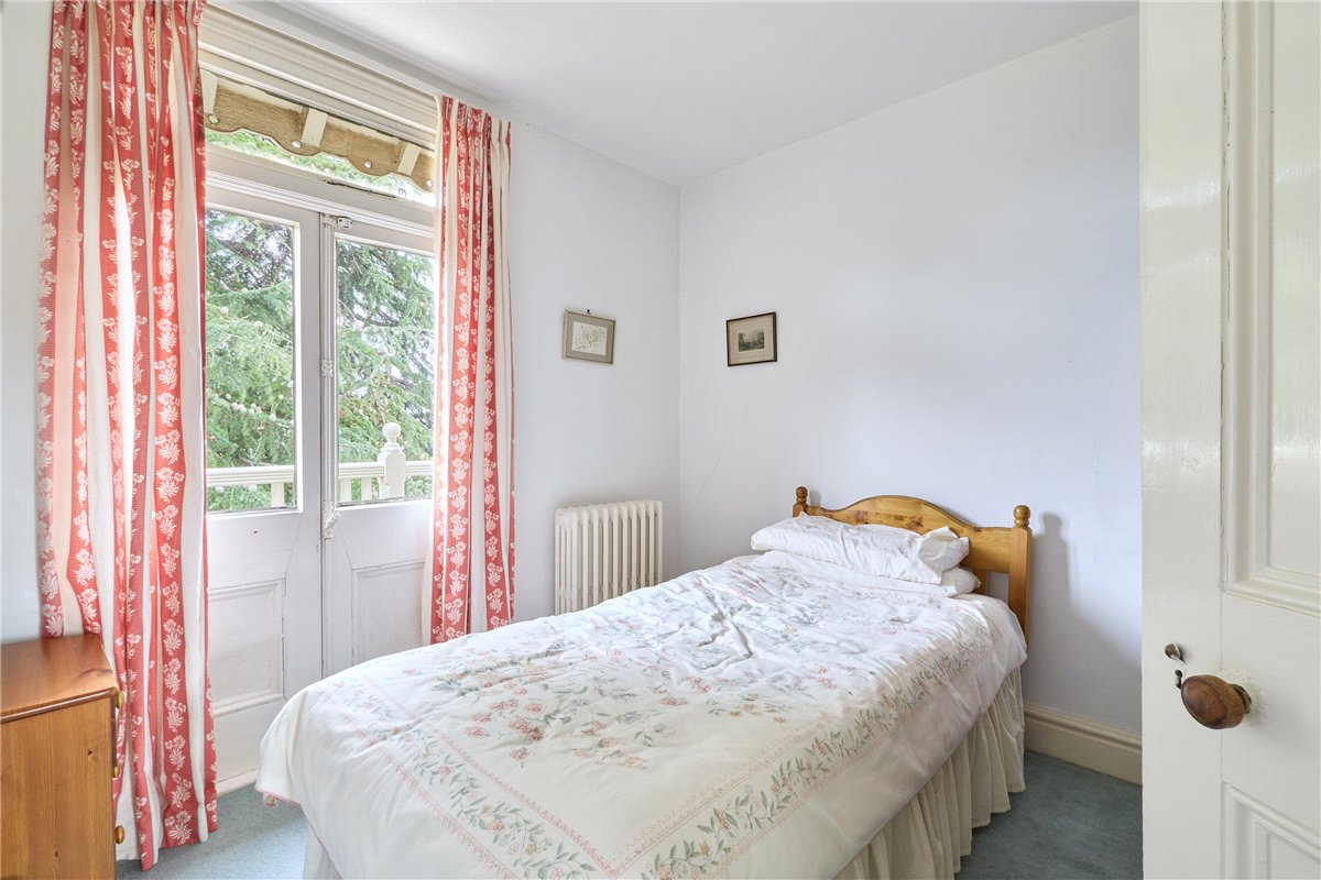 6 bedroom House, Station Road, Longstanton, CB24 - Available, Image 10