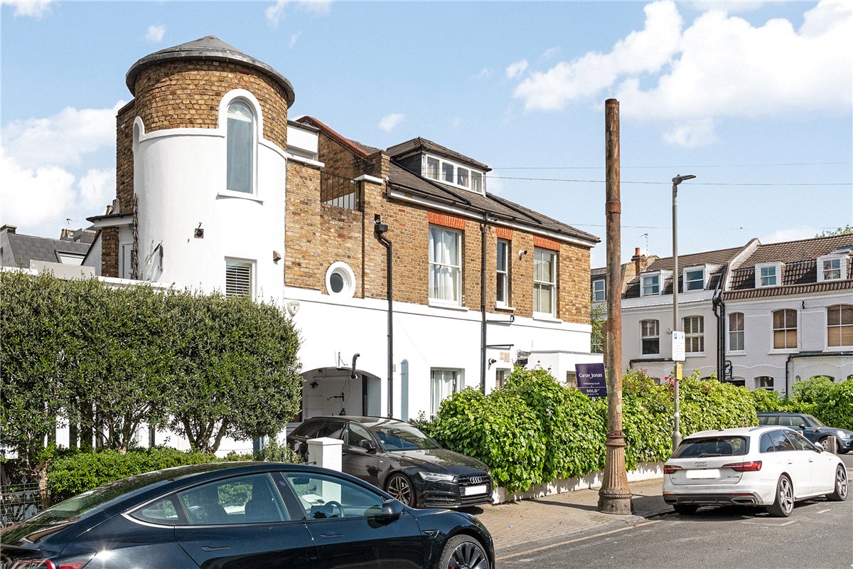 2 bedroom House, Wiseton Road, Wandsworth, SW17 - Available, Image 1