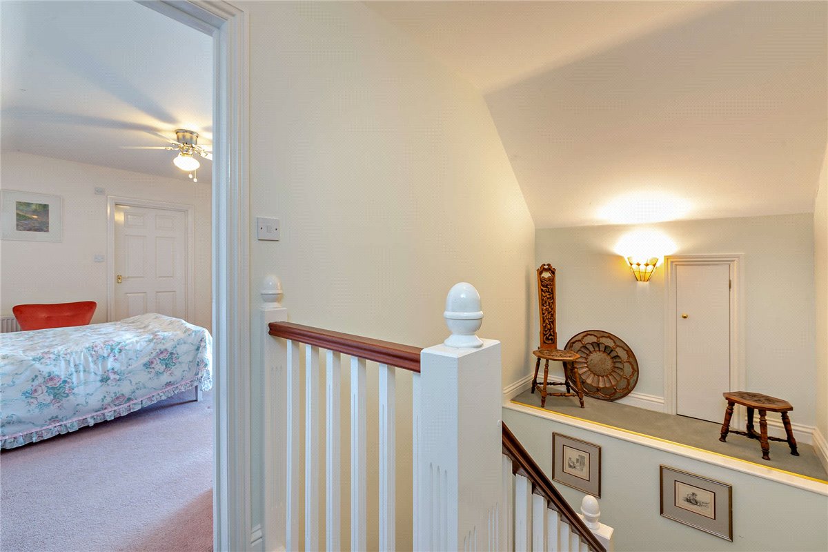 3 bedroom Flat, Woodridge, Newbury, RG14 - Available, Image 12