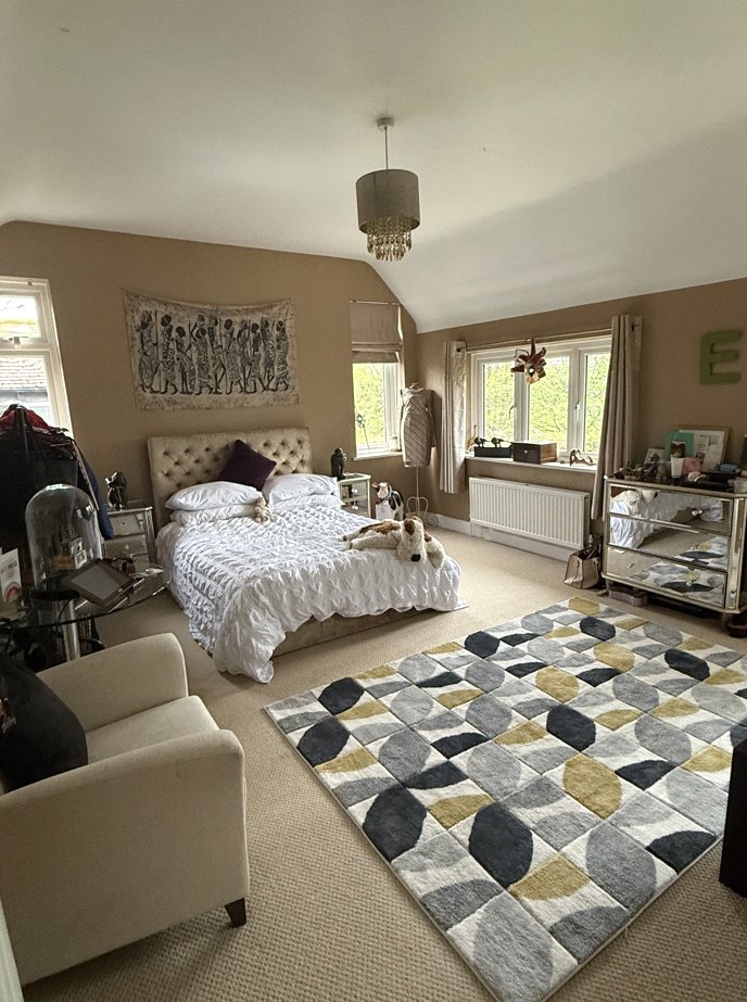 5 bedroom House, Leaze Road, Marlborough, SN8 - Available, Image 1