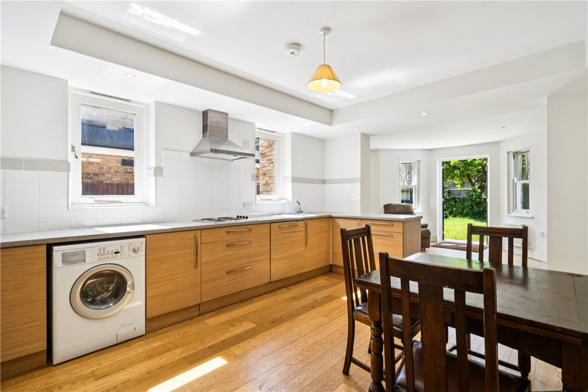 4 bedroom House, Finlay Street, London, SW6 - Available, Image 9