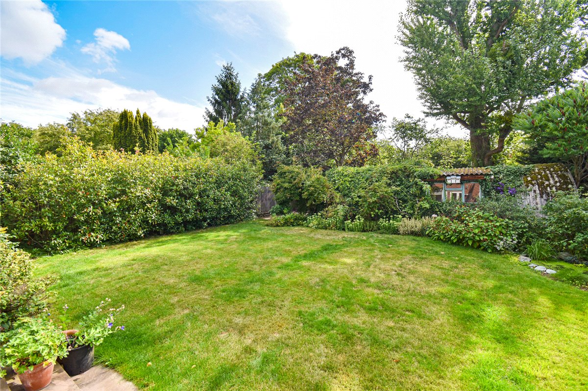 3 bedroom House, Bulstrode Gardens, Cambridge, CB3 - , Image 8