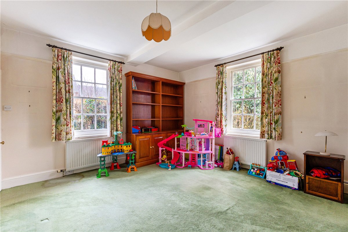 6 bedroom House, Farm Lane, Aldbourne, SN8 - Available, Image 8