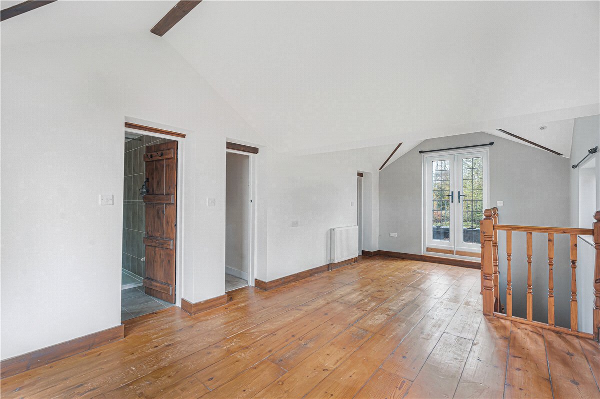 4 bedroom House, Frith Hill, South Heath, HP16 - Available, Image 4