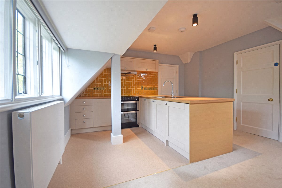 2 bedroom Flat, Lady Margaret Road, Cambridge, CB3 - , Image 2