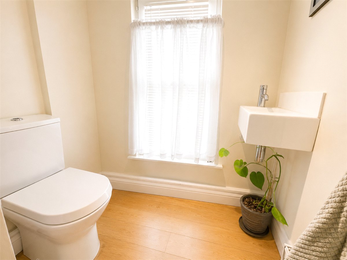 2 bedroom Maisonette, Andover Road, Winchester, SO23 - Let Agreed, Image 3