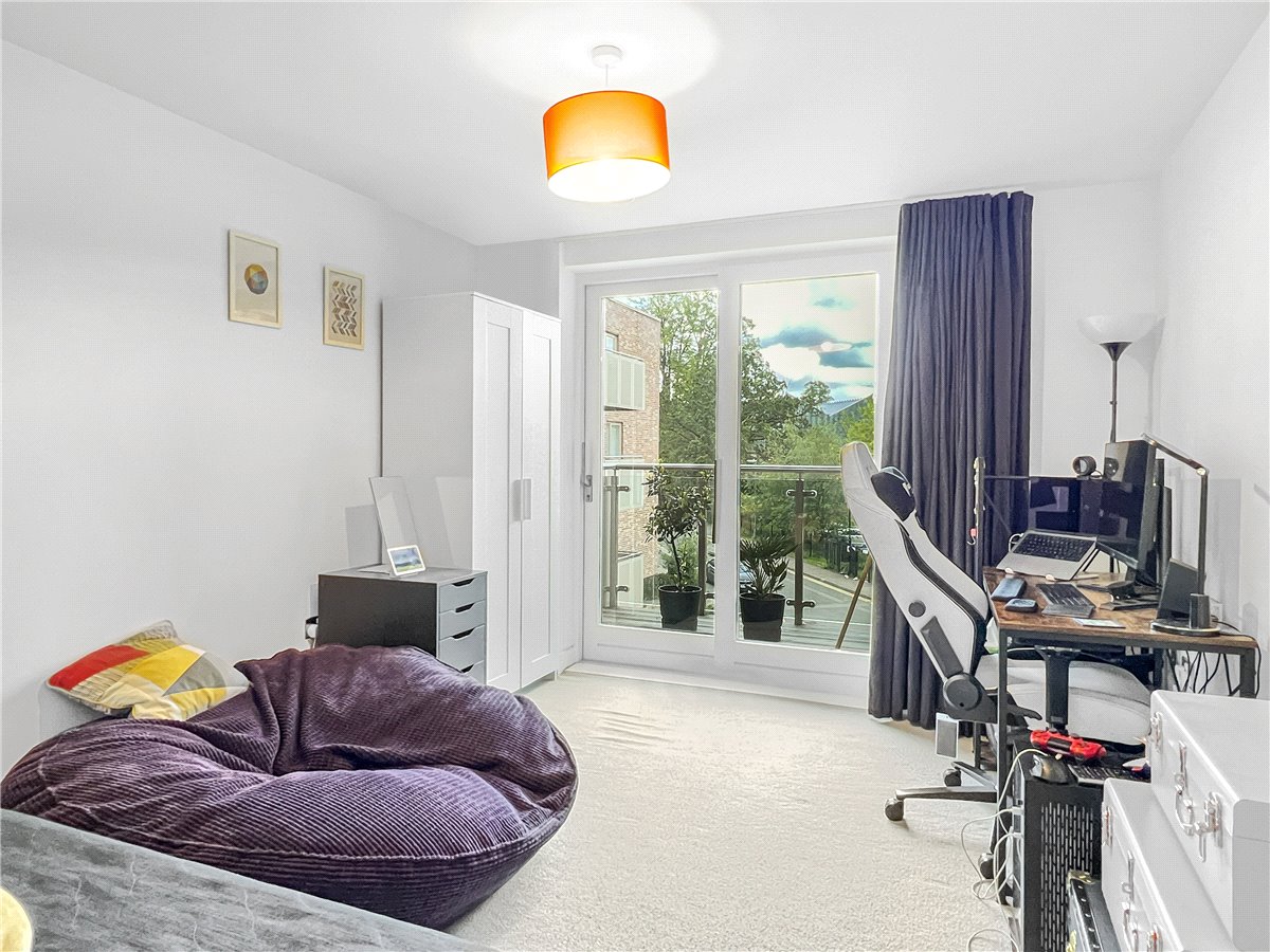3 bedroom Flat, Harrison Drive, Cambridge, CB2 - Available, Image 3