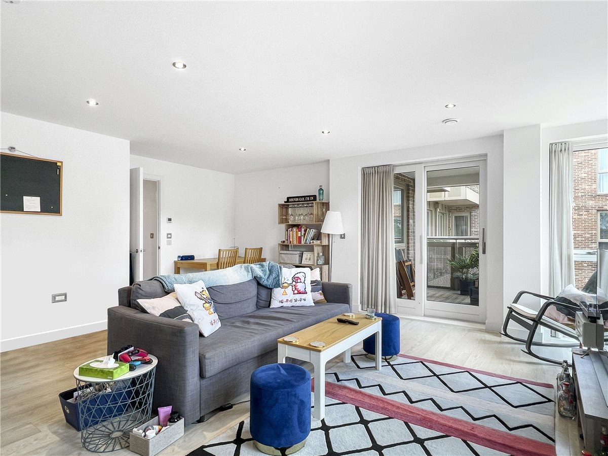 3 bedroom Flat, Harrison Drive, Cambridge, CB2 - Sold STC, Image 3