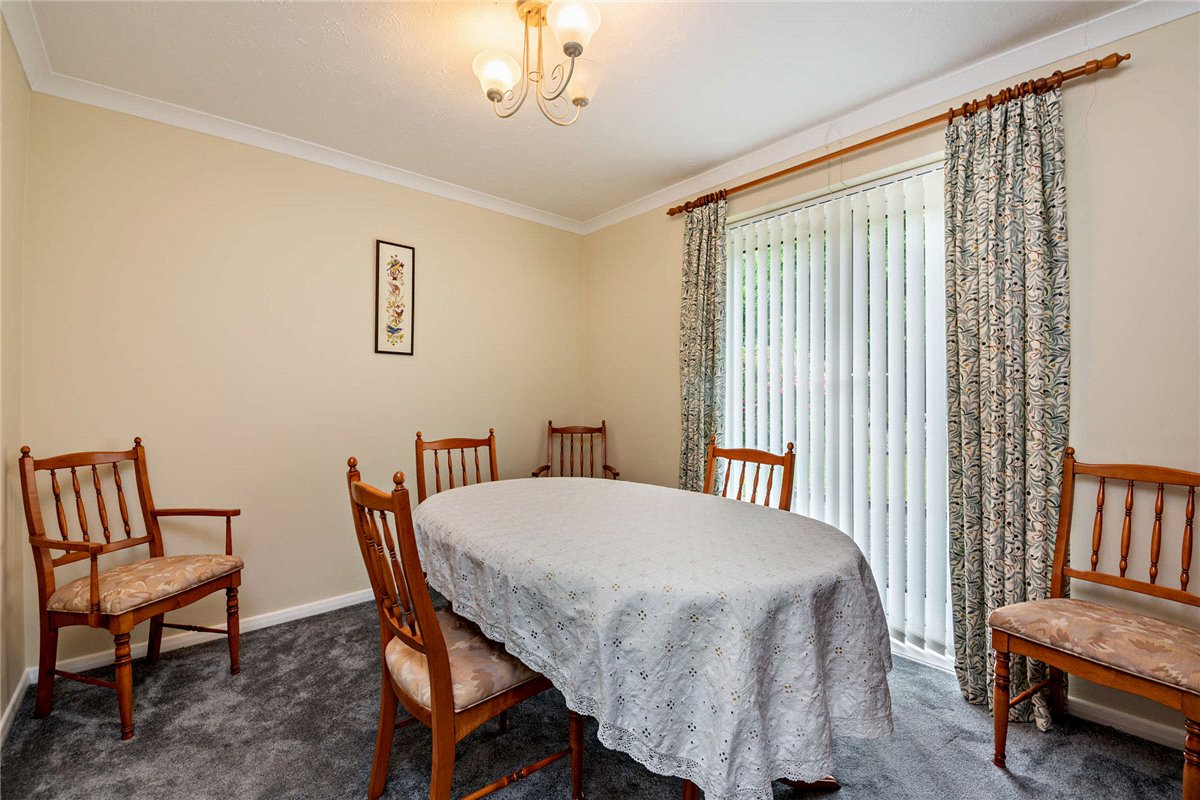 3 bedroom Bungalow, Long Lane, Hermitage, RG18 - Available, Image 9