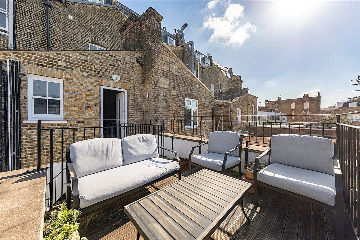 4 bedroom Flat, Parsons Green Lane, London, SW6 - , Image 2