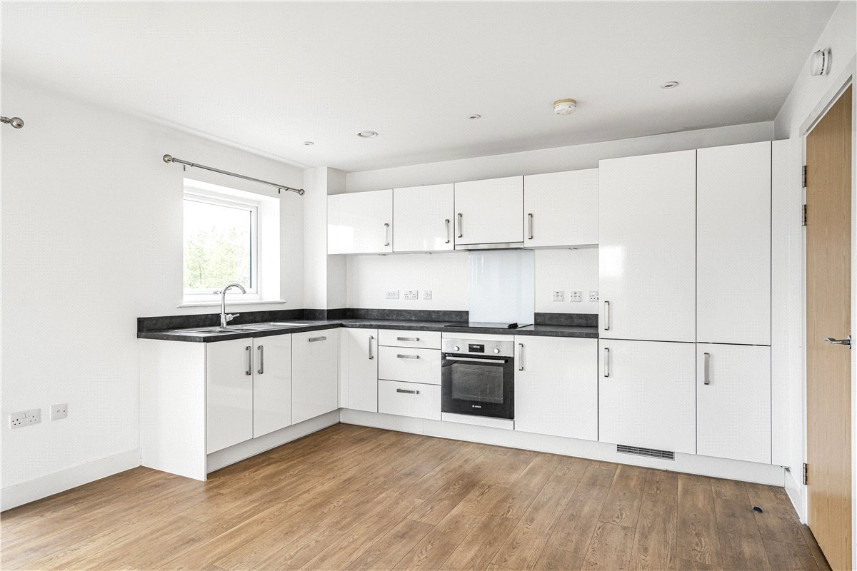 2 bedroom Flat, Atlas Way, Oakgrove, MK10 - Available, Image 2