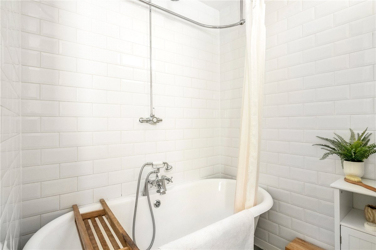 2 bedroom Maisonette, Yukon Road, London, SW12 - Available, Image 8