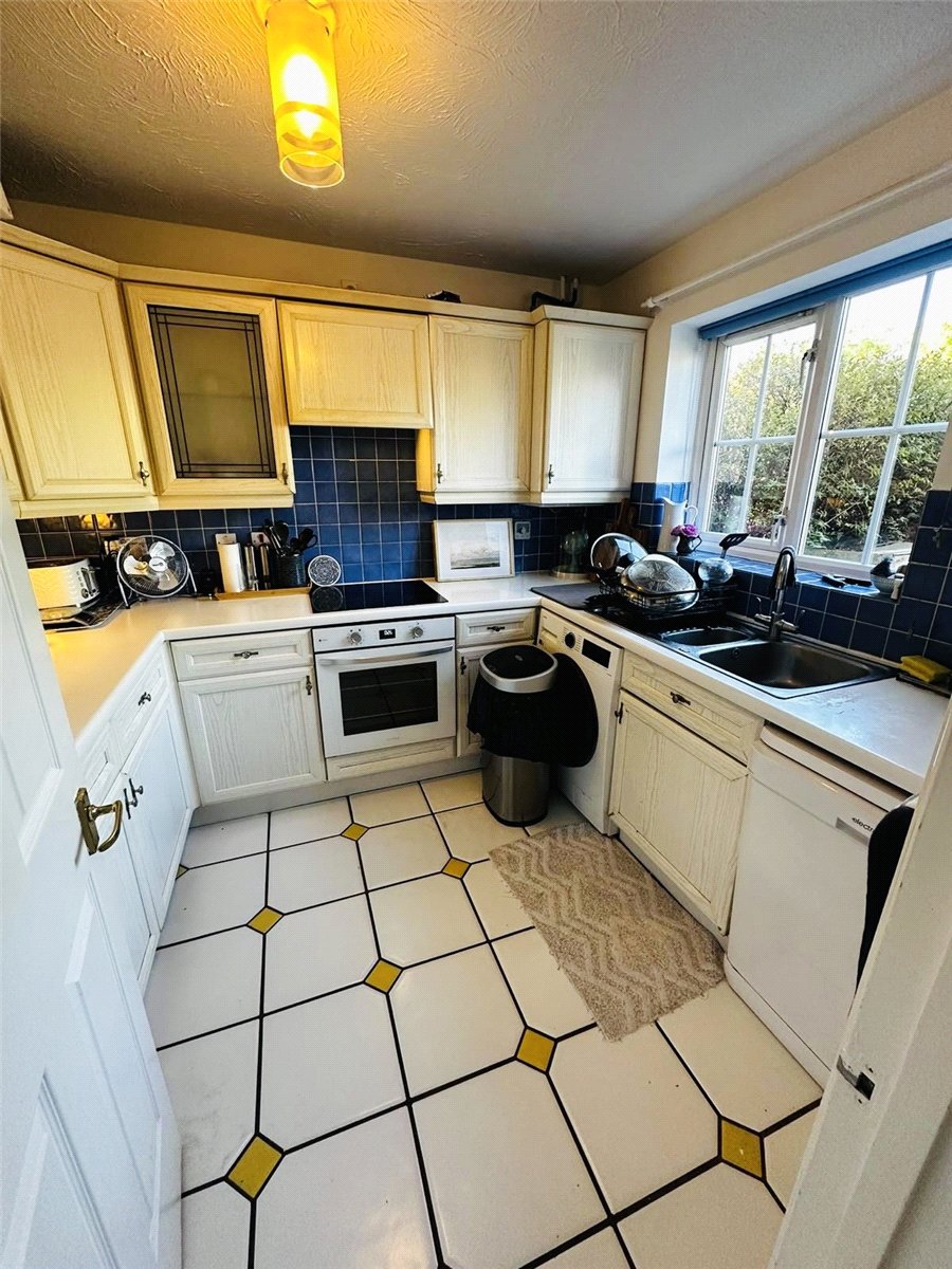 4 bedroom House, Northweald Lane, Kingston upon Thames, KT2 - , Image 13