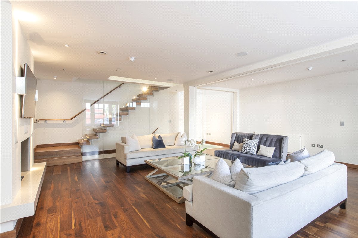 3 bedroom House, Wilton Row, Knightsbridge, SW1X - Available, Image 19