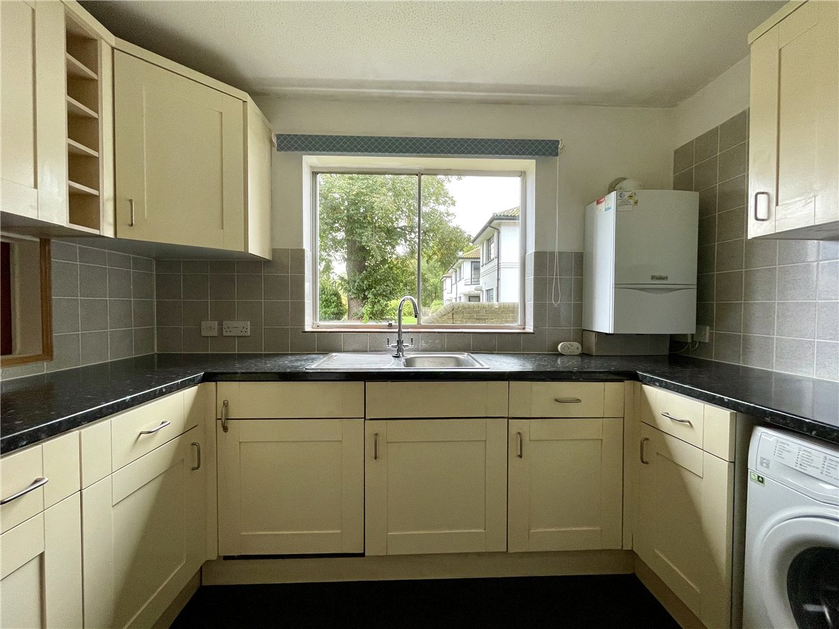 2 bedroom Flat, Cherwell Court, Barton Road, CB3 - Sold, Image 3